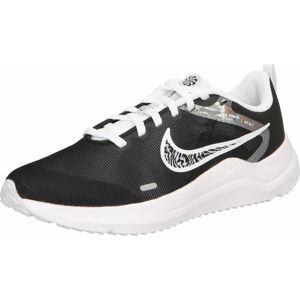 Běžecká obuv 'DOWNSHIFTER 12' Nike černá / bílá